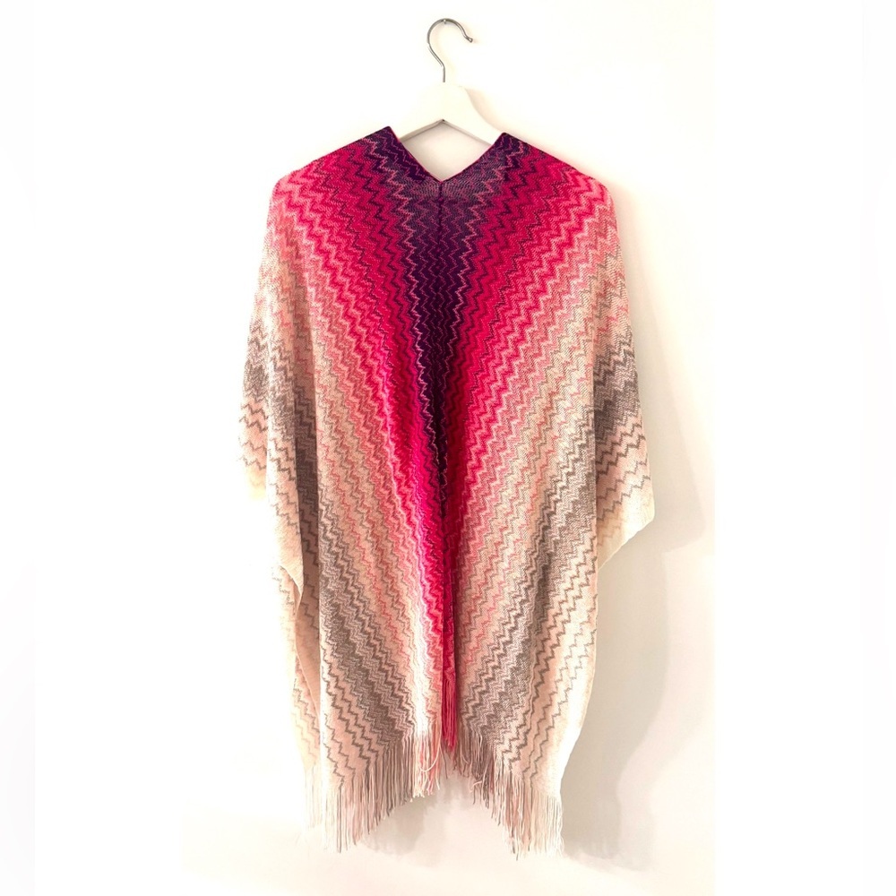 Missoni Fringed Cape (Shawl). - Picture 2 of 10